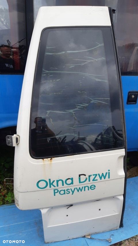 Drzwi VW T4 Lewy tył skrzydełkowe wysoki - 1