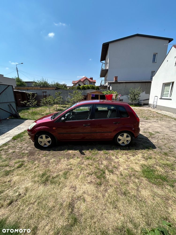 Ford Fiesta - 2