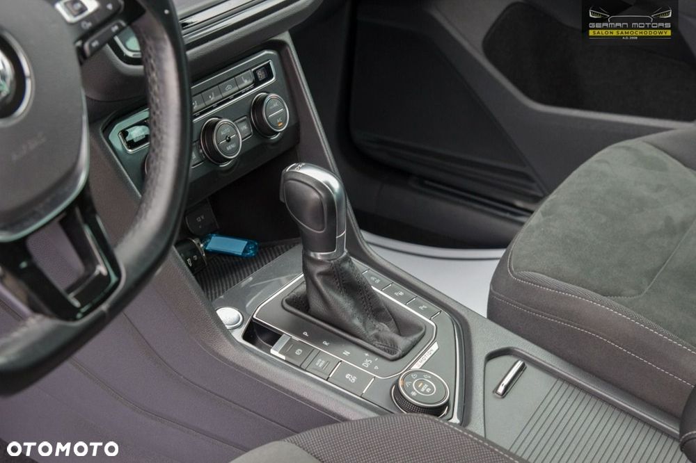 Volkswagen Tiguan - 23