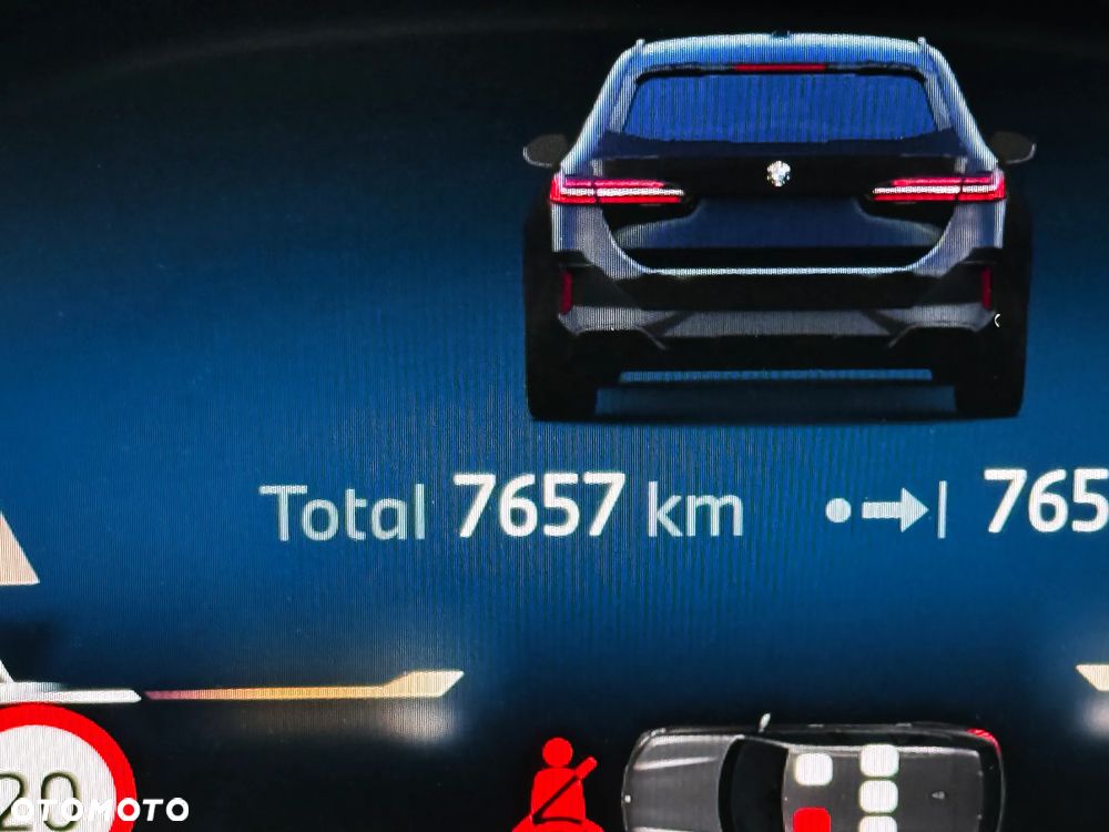 BMW Seria 5 520i - 33