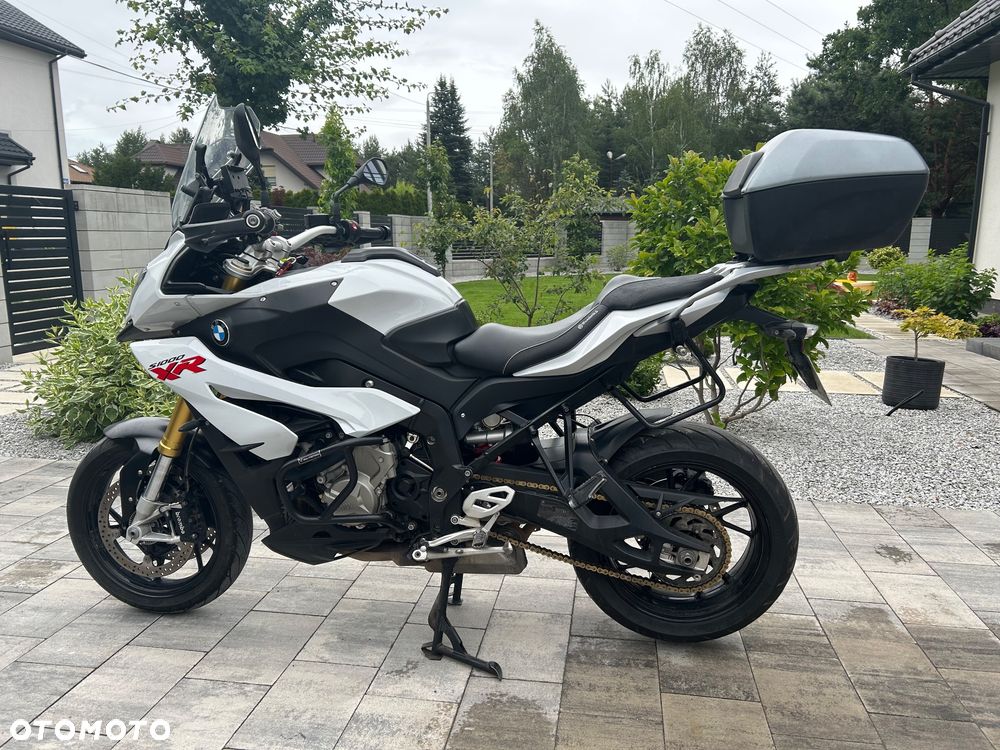 BMW XR - 12