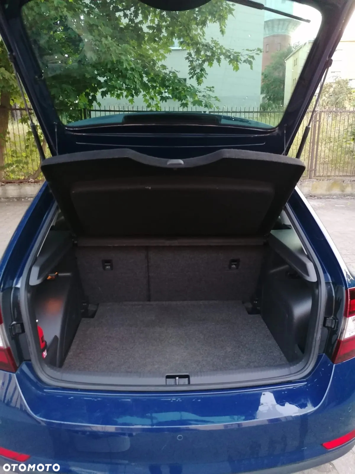 Skoda RAPID Spb 1.6 TDI DPF Elegance Max - 16