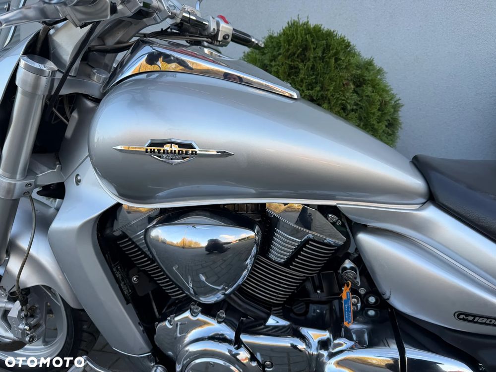 Suzuki VZ - 32
