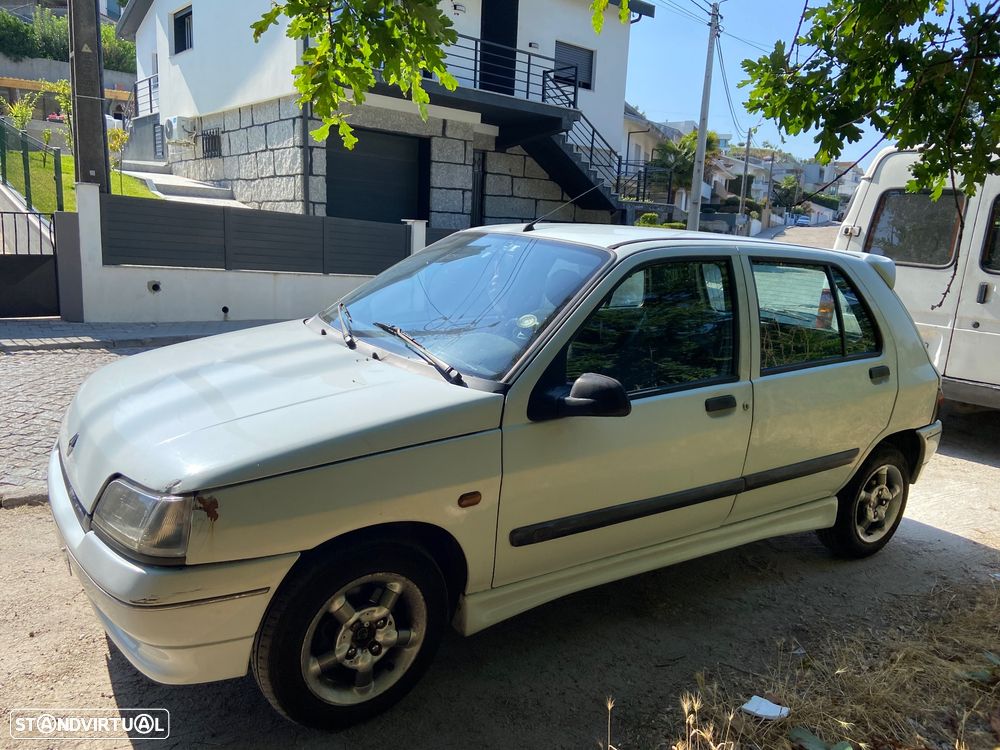 Renault Clio 1.2 Wind - 2