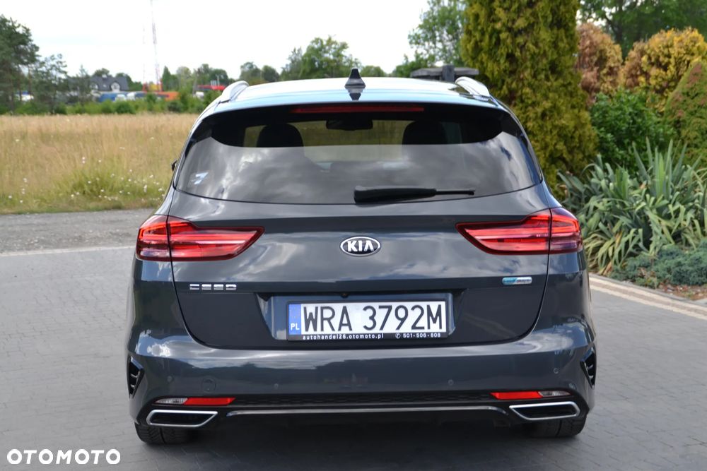 Kia Ceed 1.6 GDI DCT OPF Platinum - 31