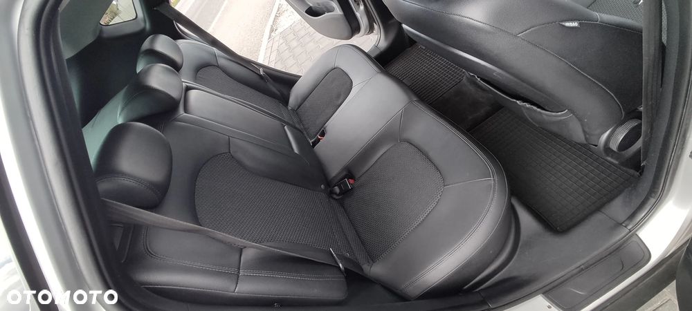 Hyundai ix35 2.0 4WD Premium - 25