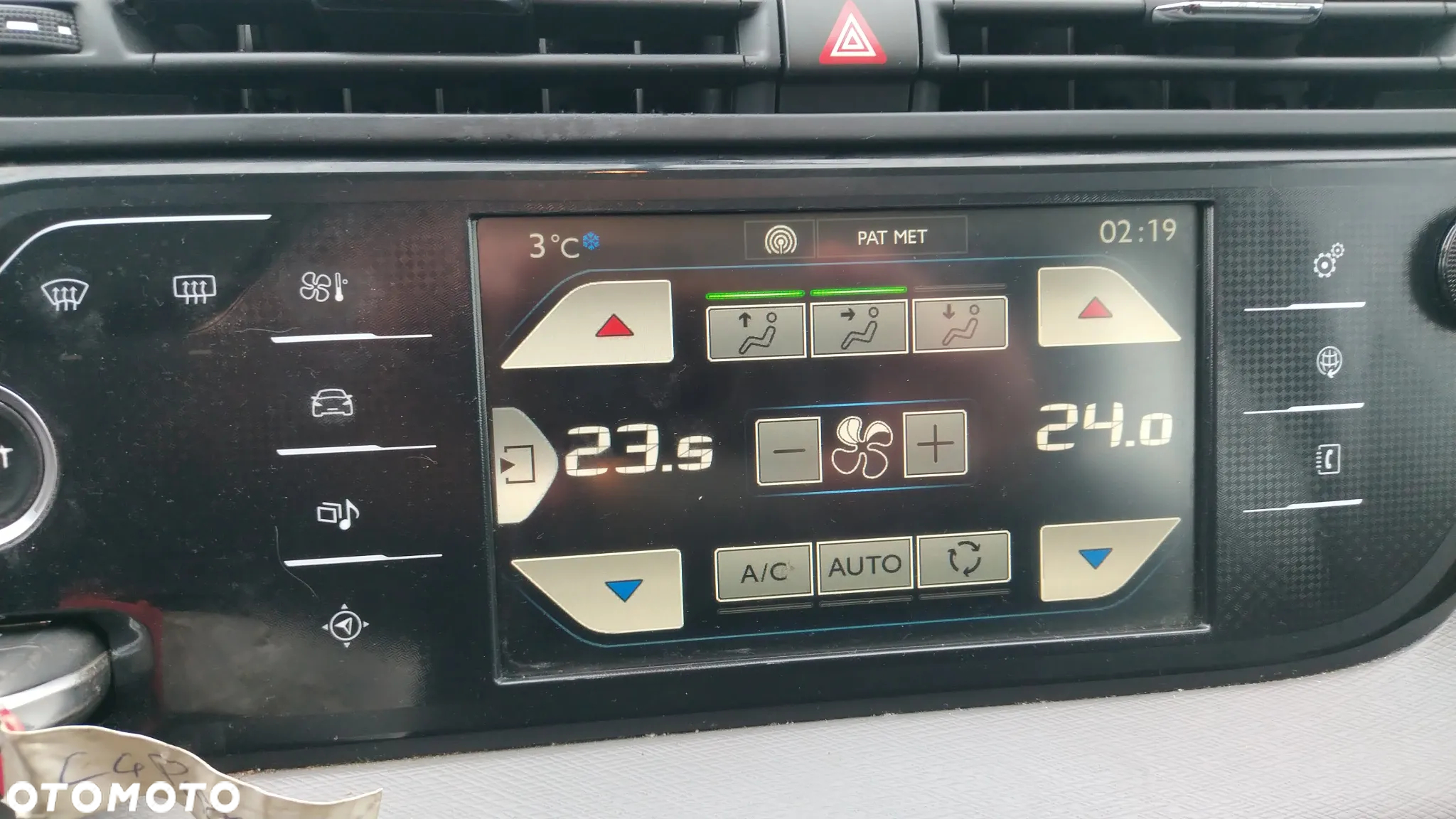 Citroën C4 Grand Picasso e-HDi 115 Intensive - 24