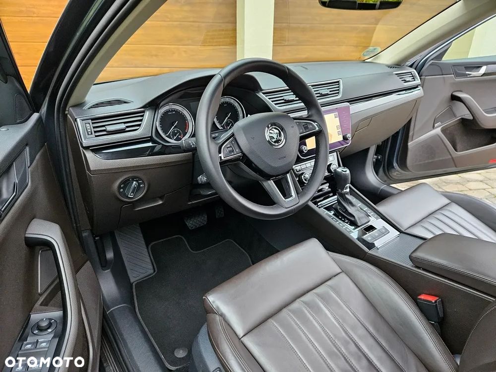 Skoda Superb 2.0 TDI 4x4 DSG L&K - 17