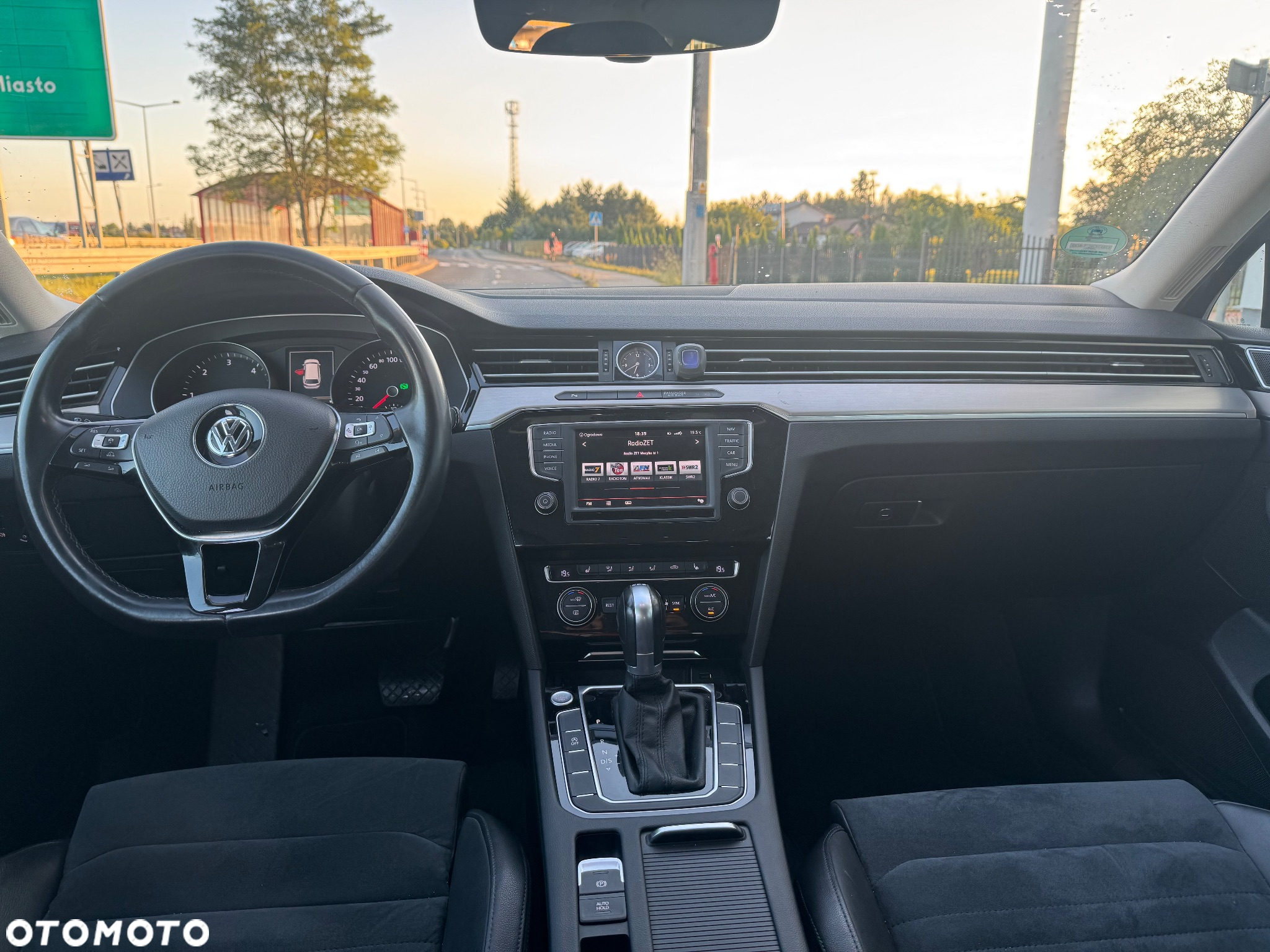 Volkswagen Passat 2.0 TDI BMT Highline DSG - 17