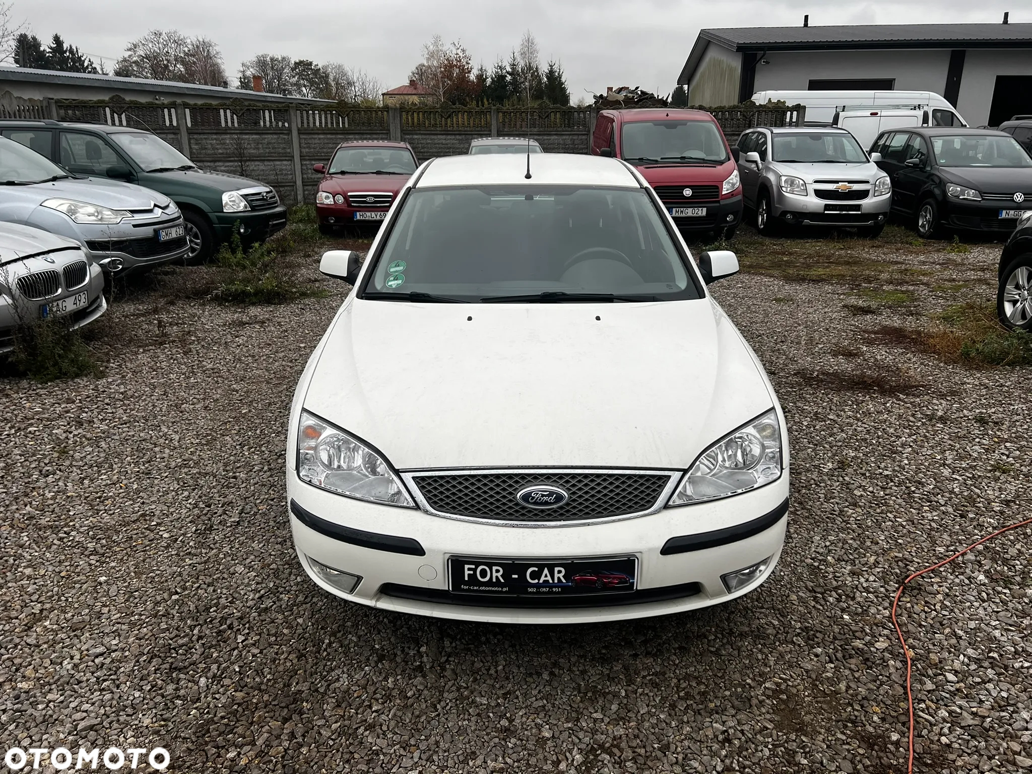 Ford Mondeo 2.0 Ambiente - 9