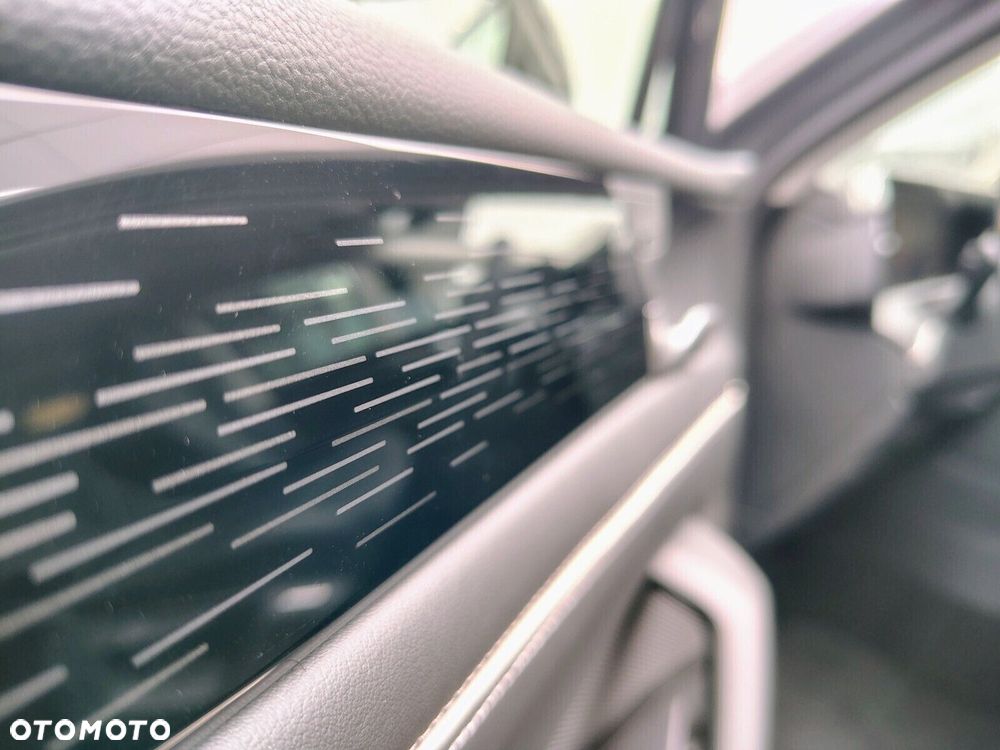 Volkswagen Tiguan 1.5 eTSI Elegance DSG - 24