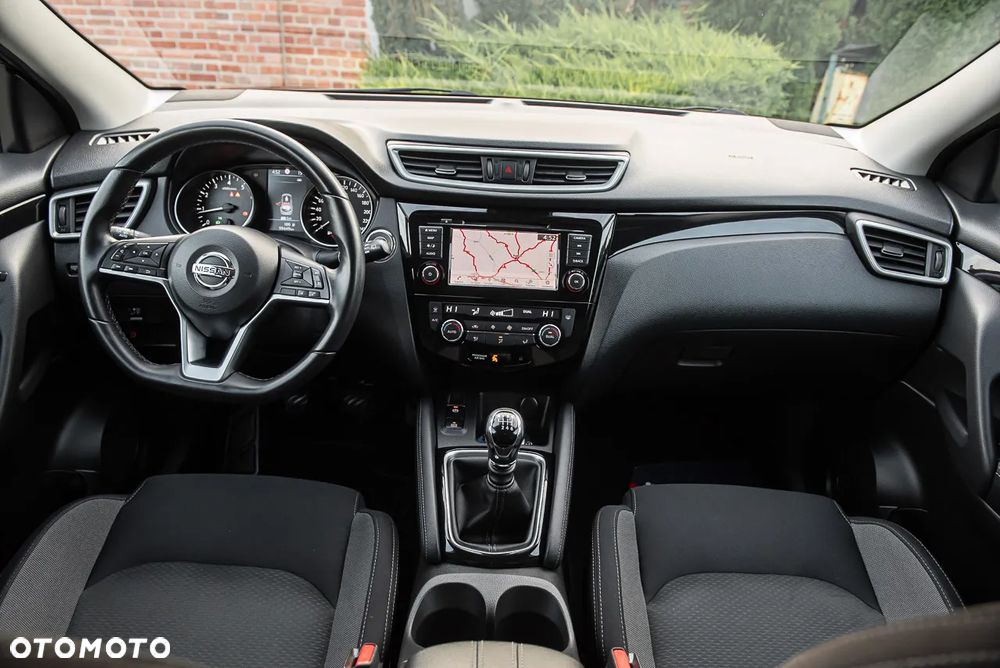 Nissan Qashqai 1.3 DIG-T ACENTA - 26
