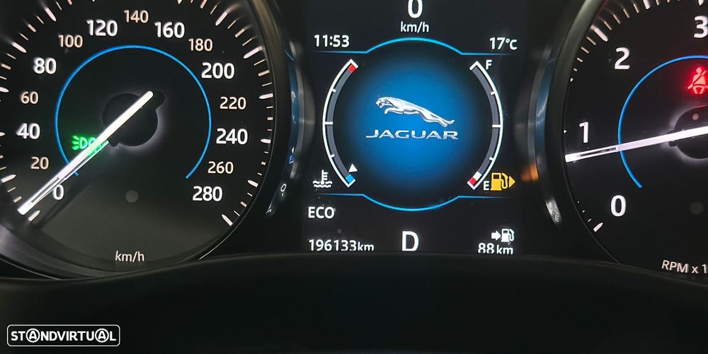 Jaguar XE 2.0 D Prestige Aut. - 7