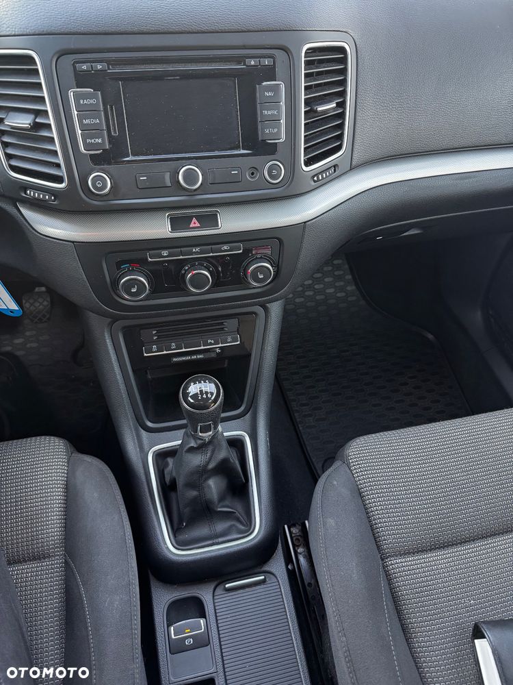 Volkswagen Sharan - 19