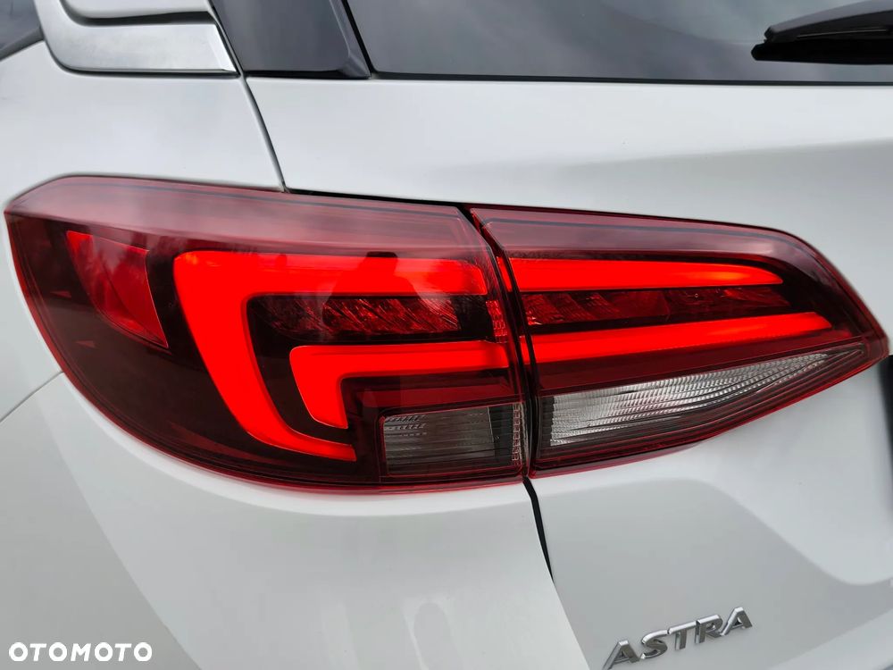 Opel Astra 1.4 Turbo Innovation - 37