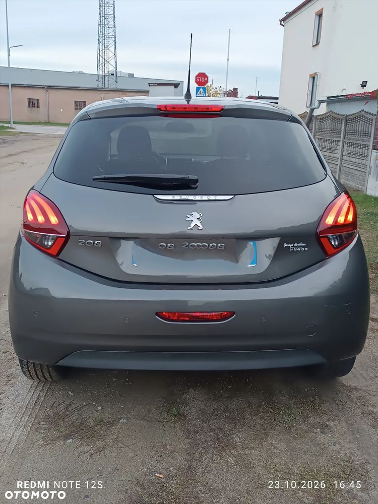 Peugeot 208 2018 photo 5