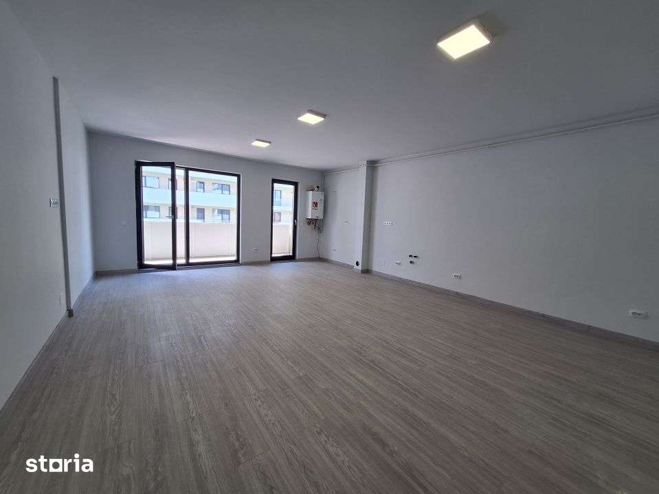 Apartament cu 2 camere, 54,6 mp, balcon, zona Eroilor — fotografia 1