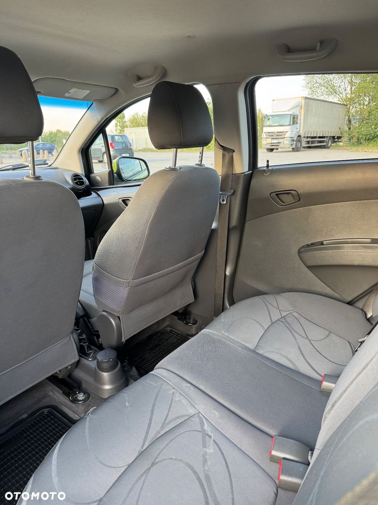 Chevrolet Spark - 10