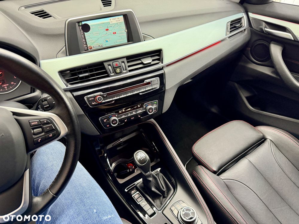 BMW X1 sDrive18d Sport Line - 26