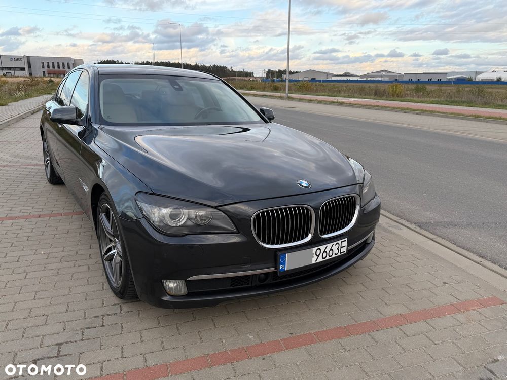 BMW Seria 7 730d - 33