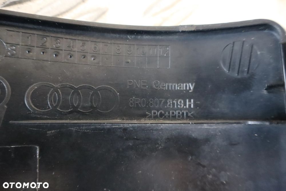 ZAŚLEPKA HAKA ZDERZAK TYŁ AUDI Q5 I 8R0807819H - 15
