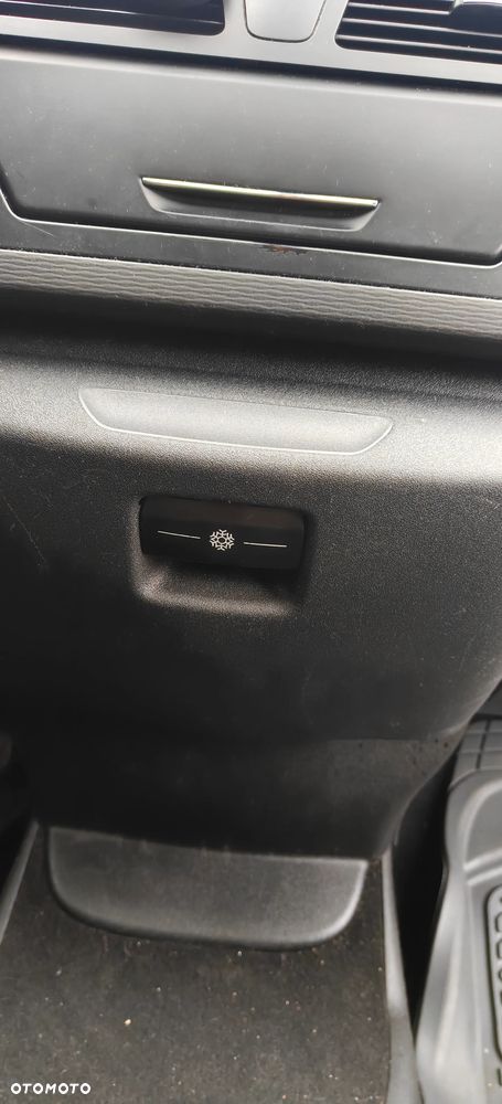 Citroën C4 Picasso 1.6 HDi Equilibre Navi Pack MCP - 16