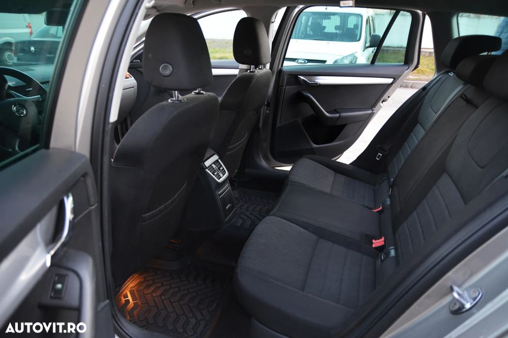 Skoda Octavia 1.6 TDI Green tec DSG Edition - 11