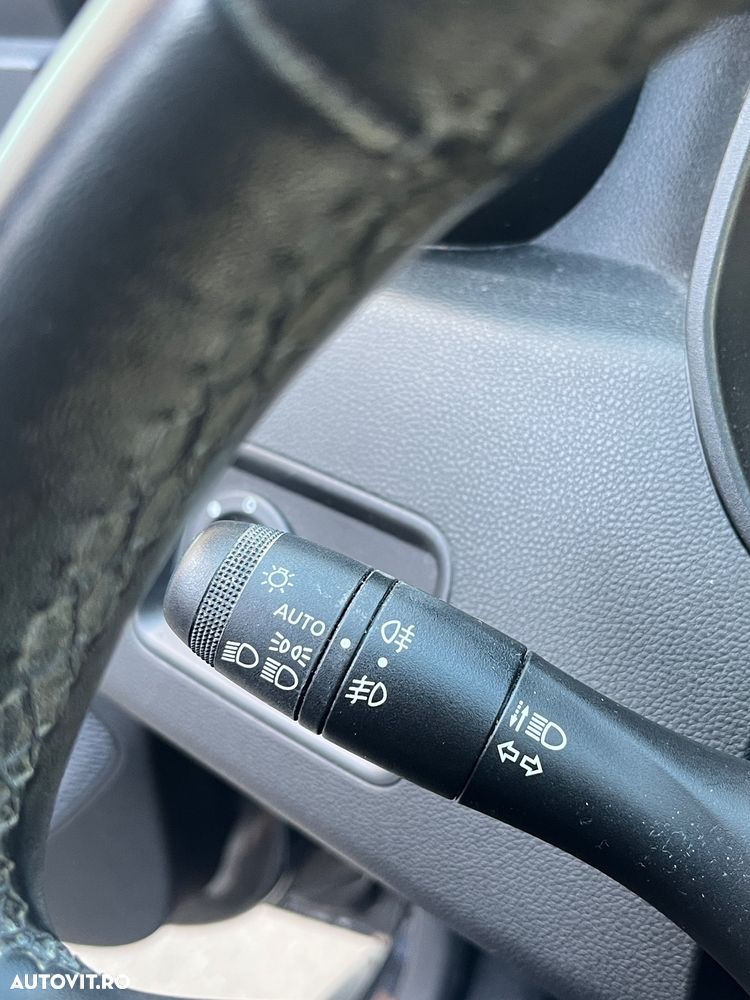 Dacia Duster 1.5 dCi 4x2 Ambiance - 11