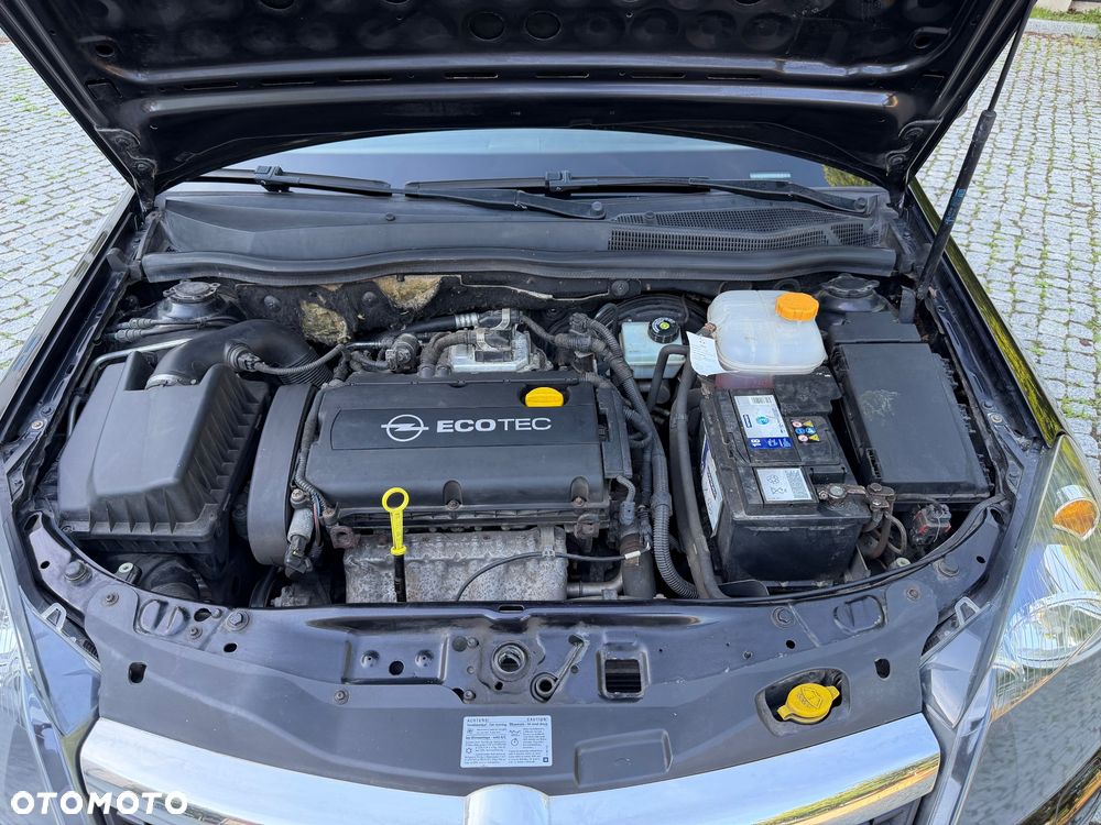 Opel Astra 1.6 Innovation - 37