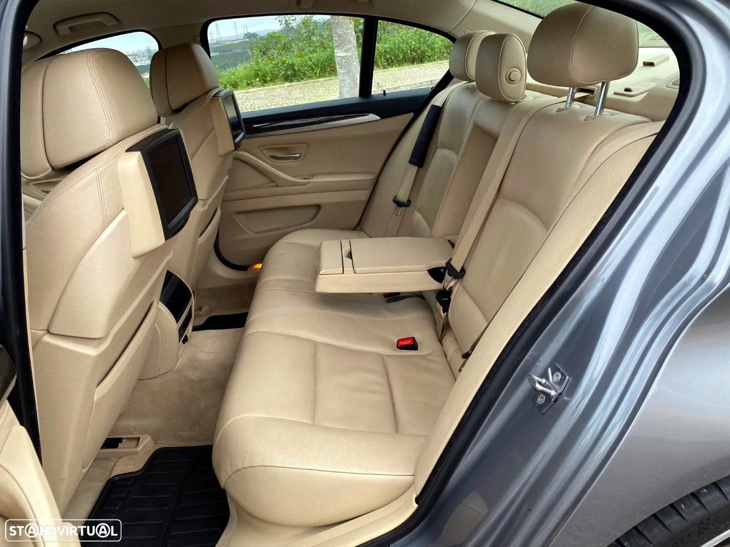 BMW 535 i Exclusive Auto 177g - 14