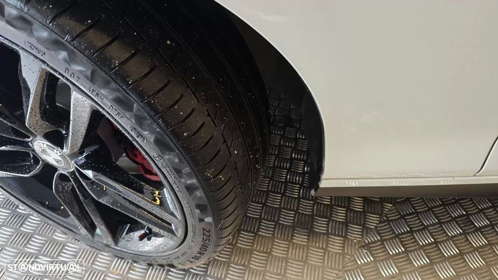 BMW 116 d Pack M - 32