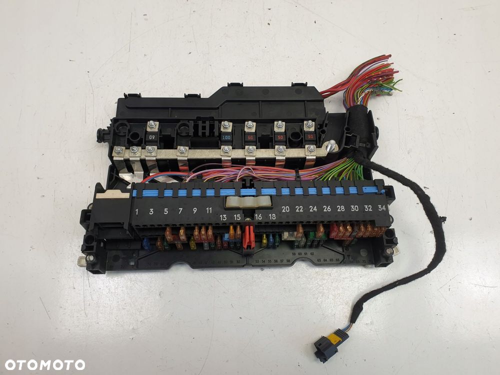 BMW E46 Compact 2.0 D SKRZYNKA BEZPIECZNIKÓW - 7