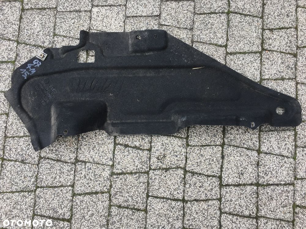 Audi Q7 4M Osłona Podwozia Lewa 4M0825285