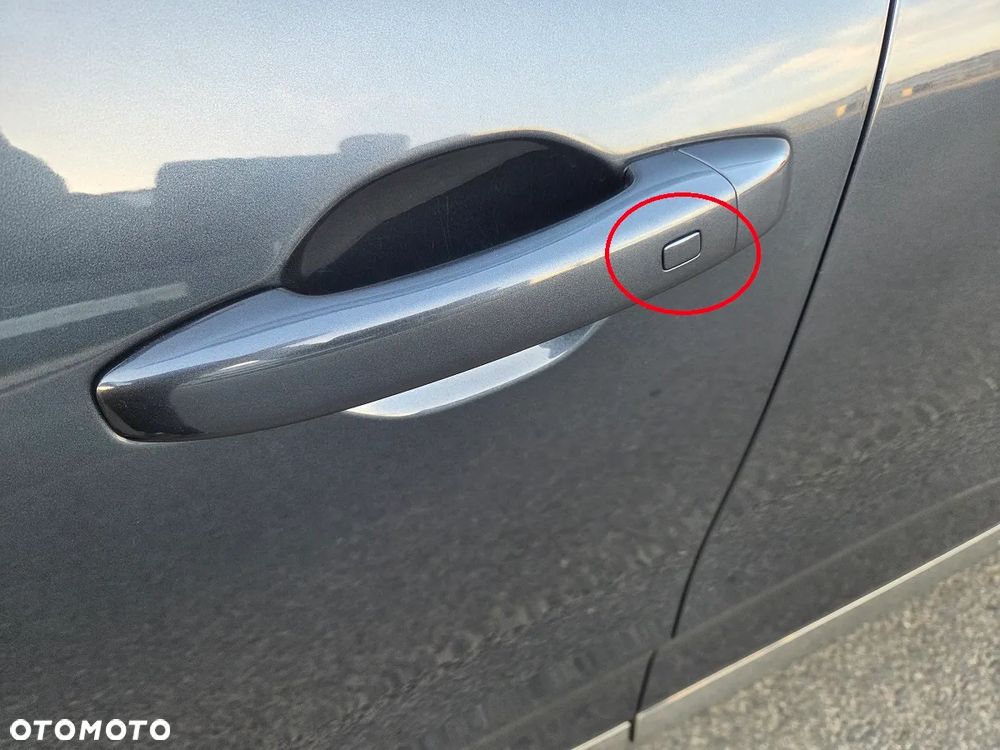 Renault Clio TCe 100 INTENS - 22