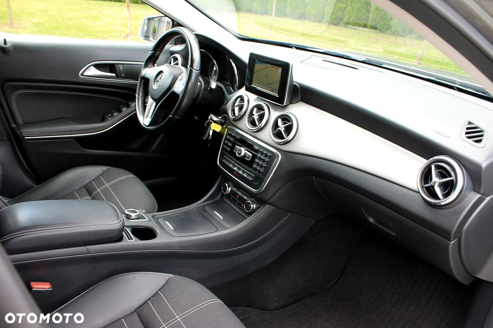 Mercedes-Benz GLA 200 (CDI) d 7G-DCT Urban - 7