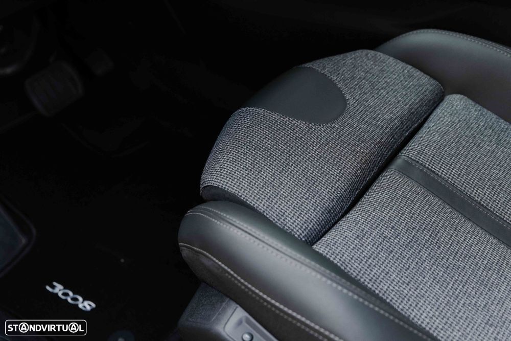 Peugeot 3008 1.2 PureTech Allure EAT8 - 11