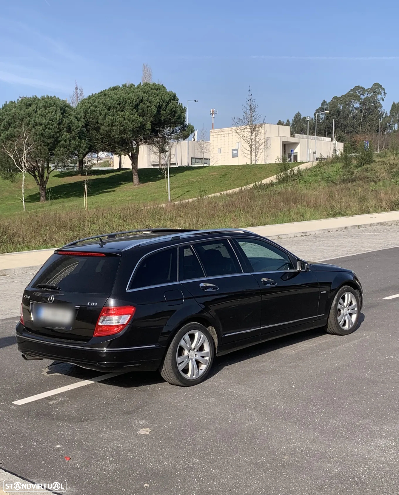 Mercedes-Benz 220 - 4