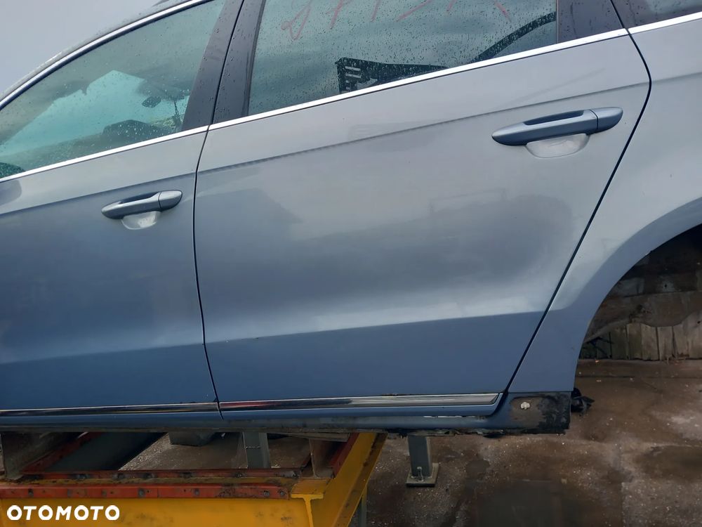 Drzwi Passat B7 LC7Z - 2