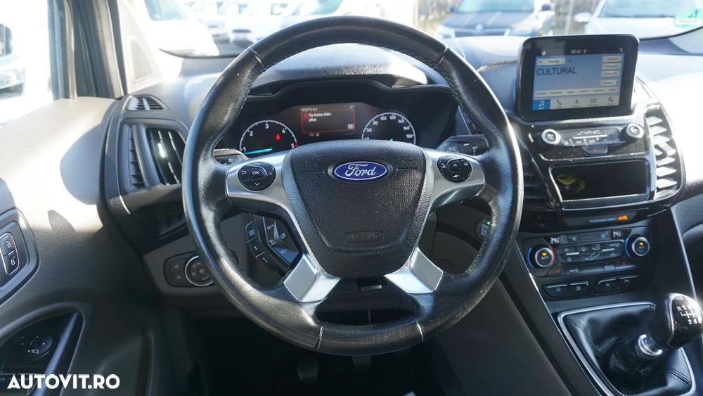 Ford Tourneo Connect Grand 1.5 TDCi Start/Stop Titanium - 17