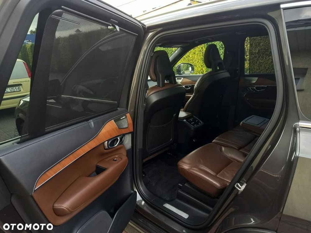 Volvo XC 90 D5 AWD Inscription 7os - 24