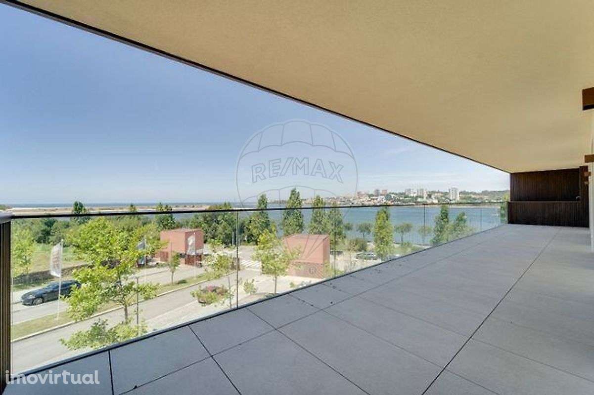 Apartamento T3 à venda em Vila Nova de Gaia - Grande imagem: 3/23