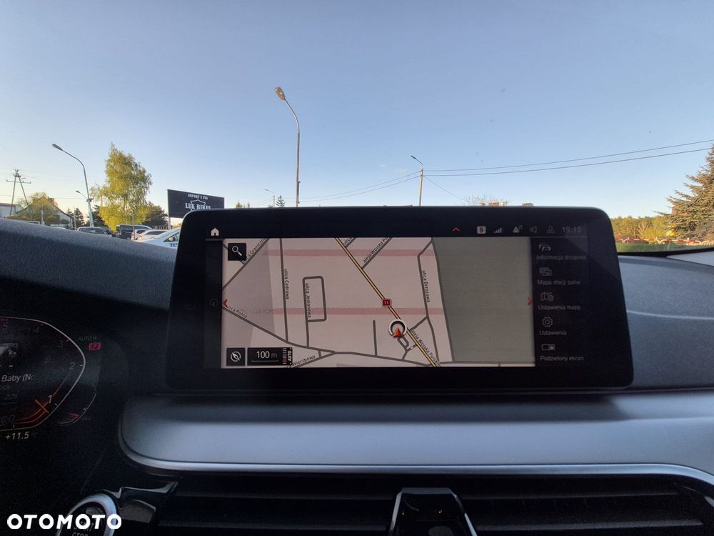 BMW Seria 5 520d xDrive - 6