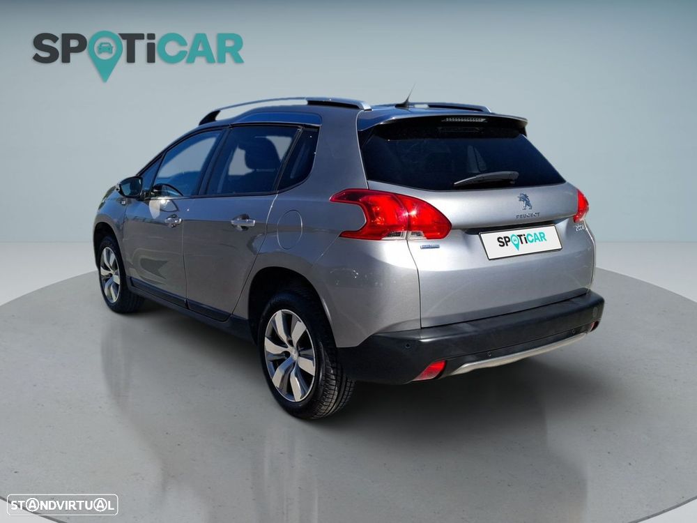 Peugeot 2008 1.2 PureTech Allure - 6