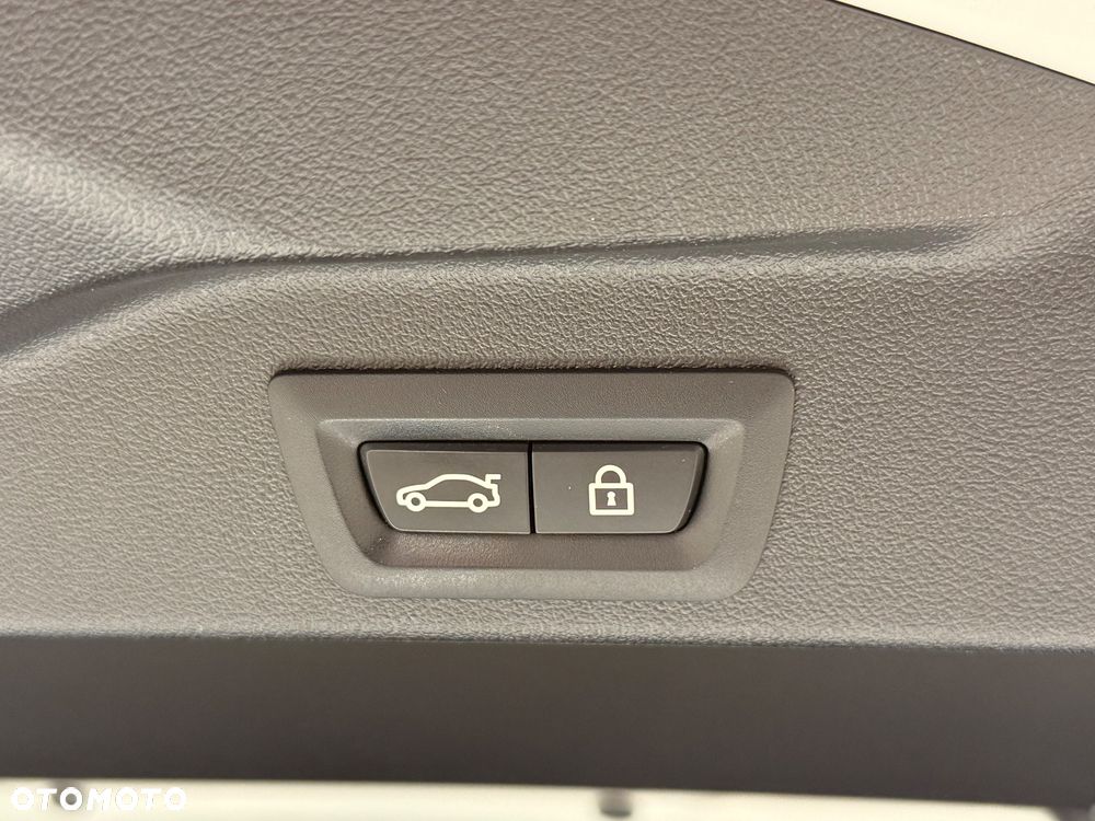 BMW X5 xDrive25d - 27