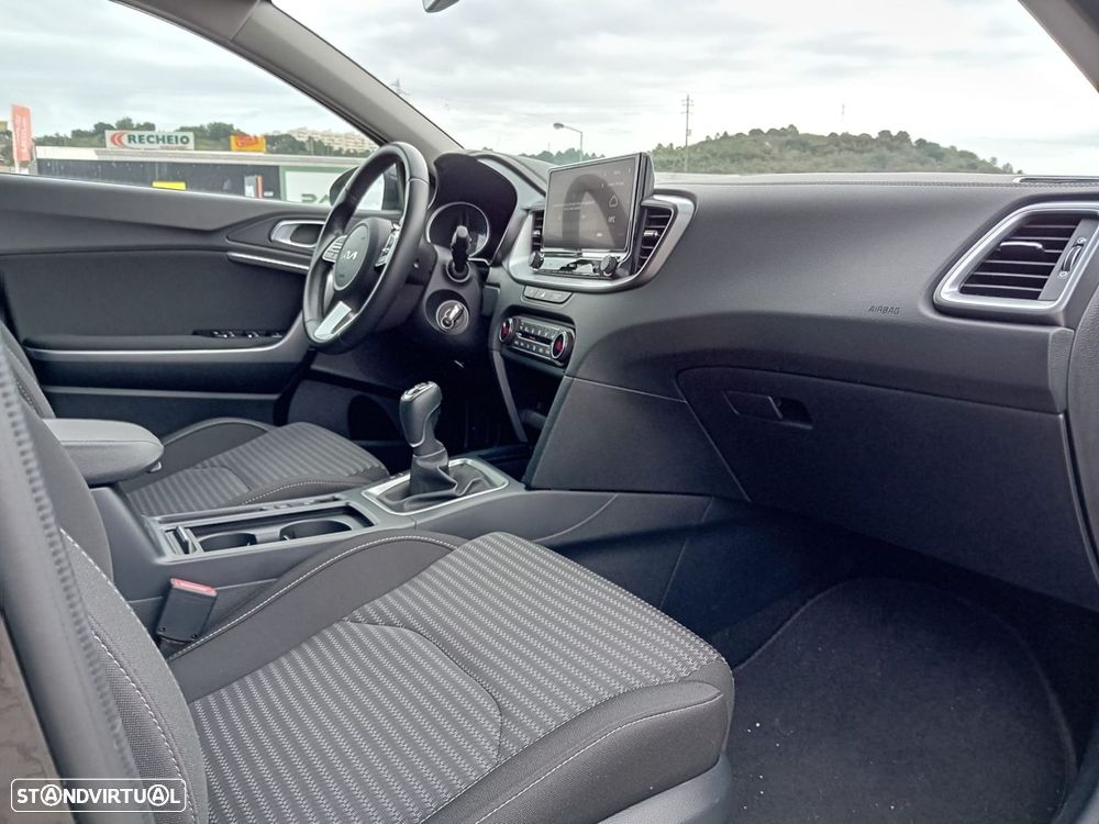 Kia XCeed 1.0 T-GDI Dynamic - 11