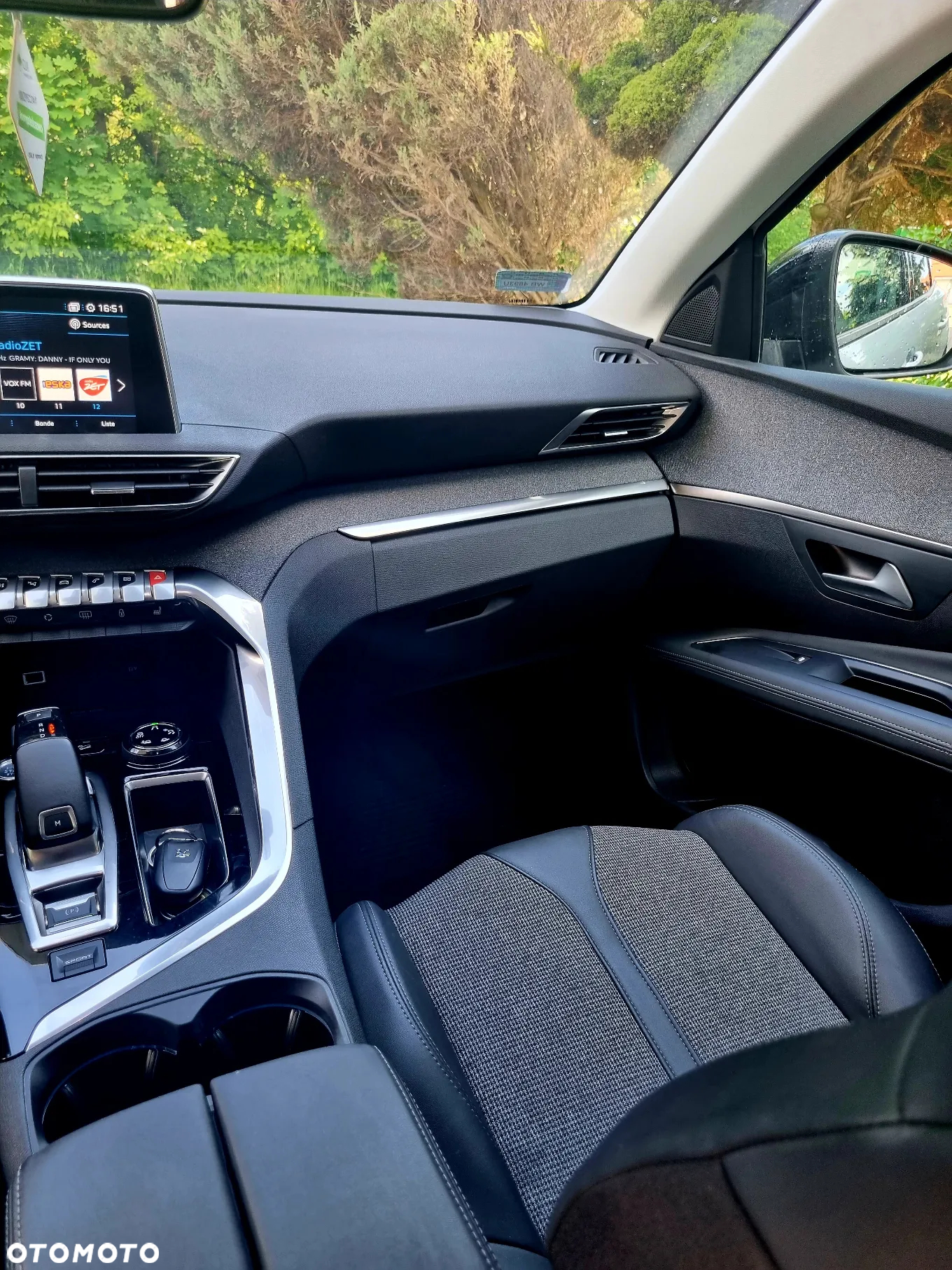 Peugeot 3008 1.2 PureTech GPF Allure S&S EAT8 - 13
