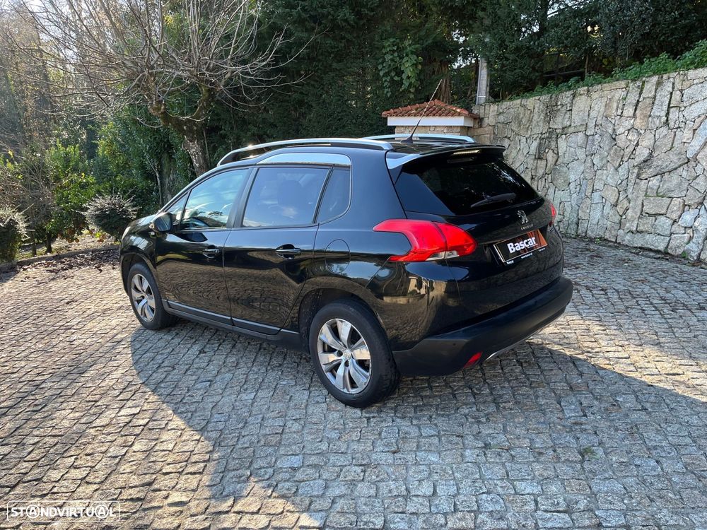 Peugeot 2008 1.2 PureTech Style - 6