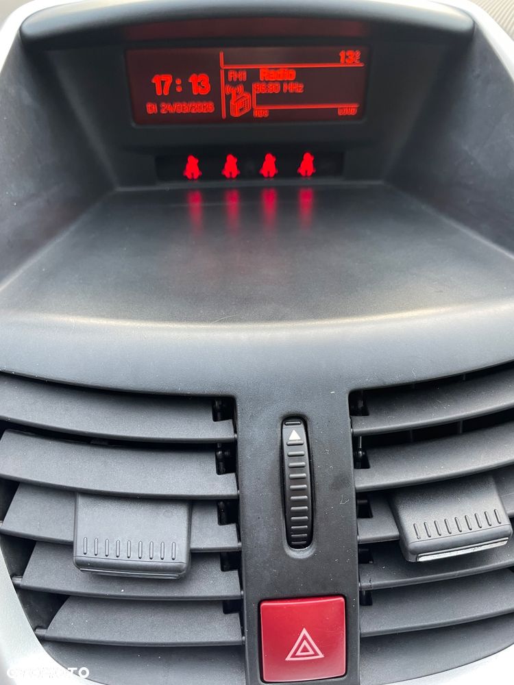 Peugeot 207 95 VTi Premium - 31