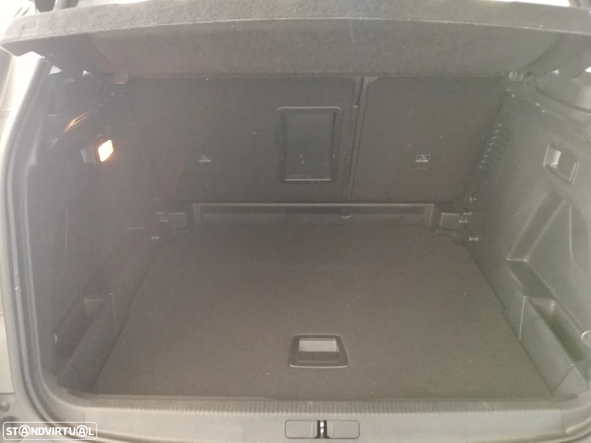 Peugeot 3008 1.5 BlueHDi Allure Baixo Consumo EAT8 - 20