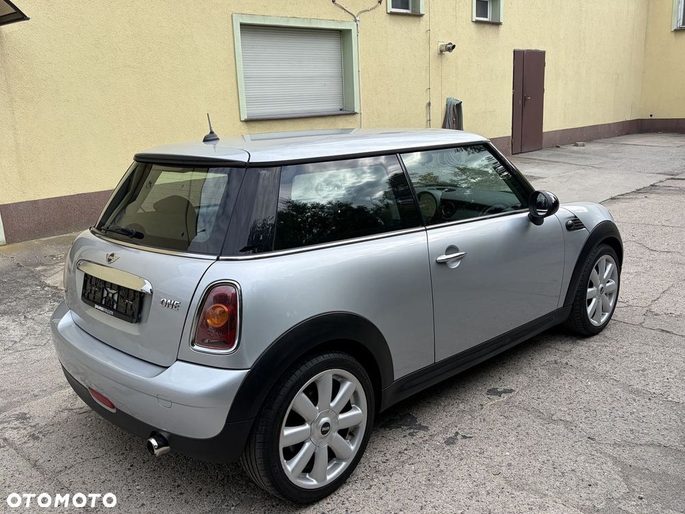 MINI ONE - 11